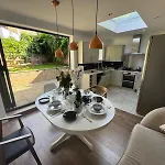 Premium House In Camden Town
